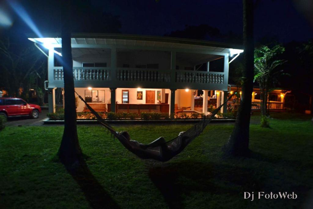Hotel La Isla Parrita Εξωτερικό φωτογραφία