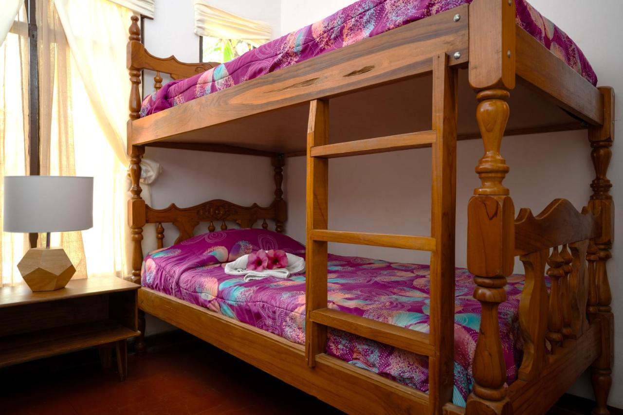 Hotel La Isla Parrita Εξωτερικό φωτογραφία