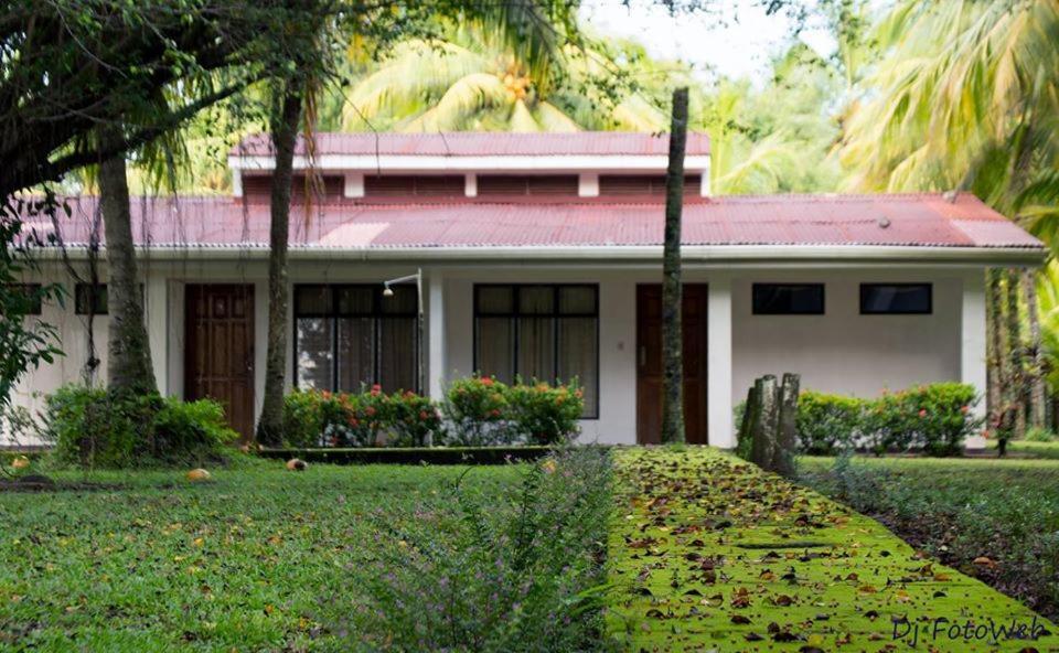 Hotel La Isla Parrita Εξωτερικό φωτογραφία