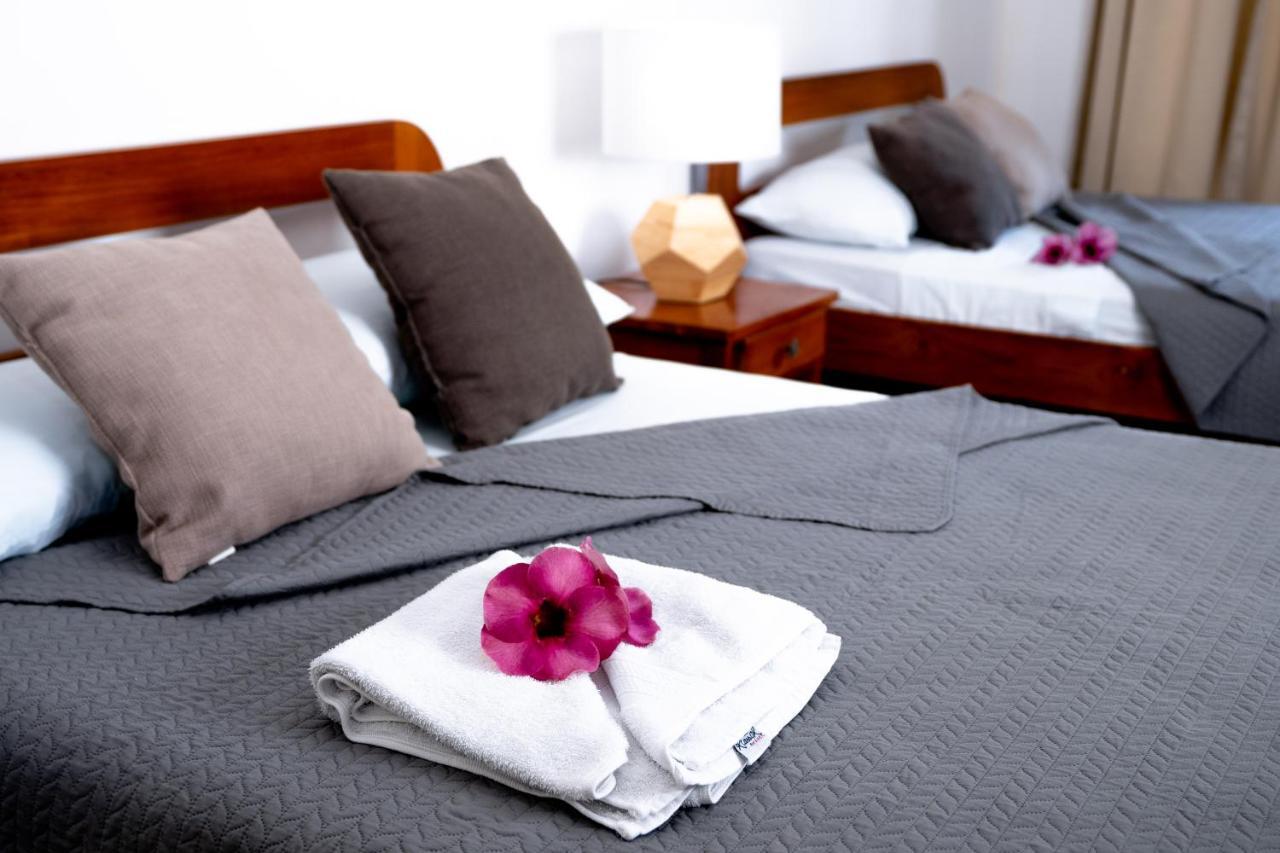 Hotel La Isla Parrita Εξωτερικό φωτογραφία