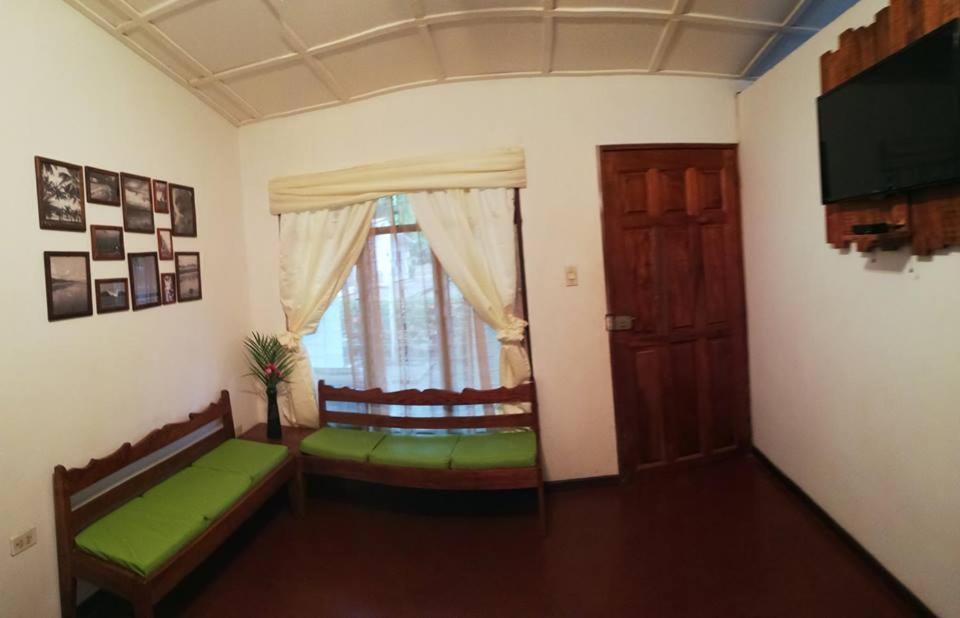 Hotel La Isla Parrita Εξωτερικό φωτογραφία