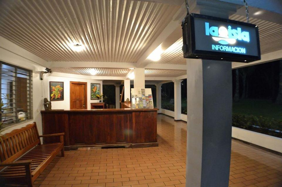Hotel La Isla Parrita Εξωτερικό φωτογραφία